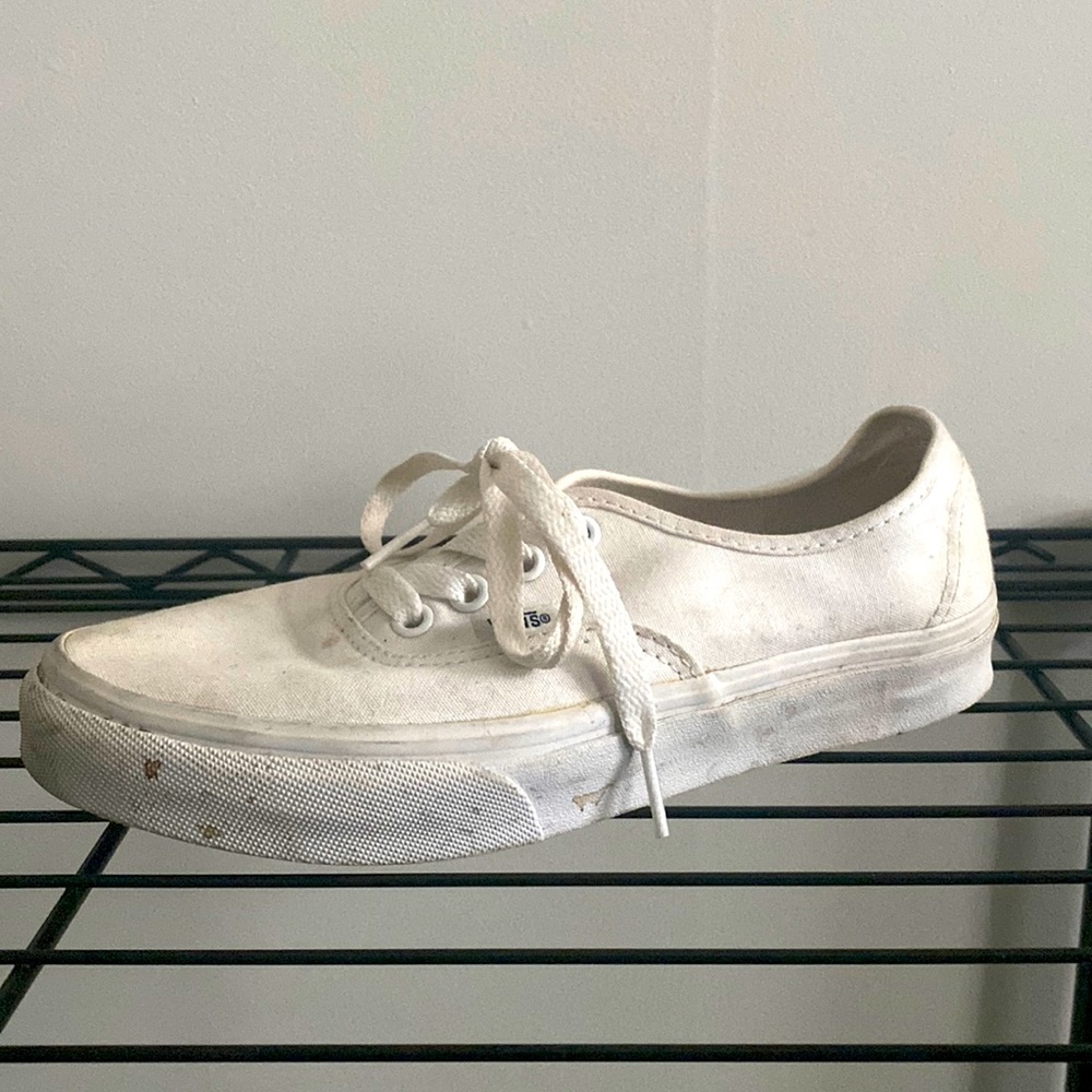 vans white authentic sneaker